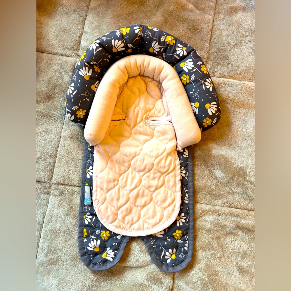 Gold bug infant car seat insert